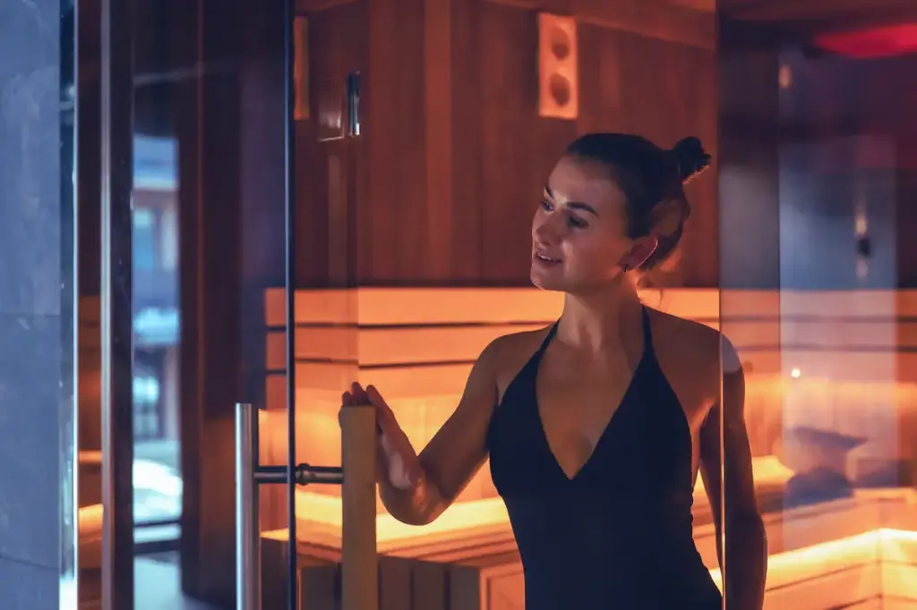 CONTRAST + CRYOTHERAPY ACCESS
